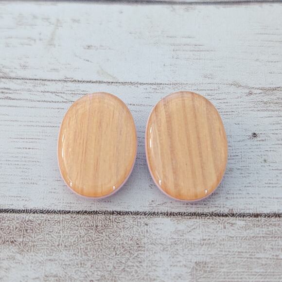 Vintage Clip On Earrings Woodgrain Pattern Oval - Tarnished Clips - Picture 2 of 7